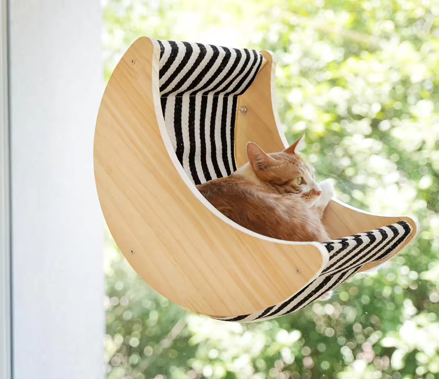Powerful Suction Cup Cat Window Seat Indoor Cat Bed Perch with Striped Design