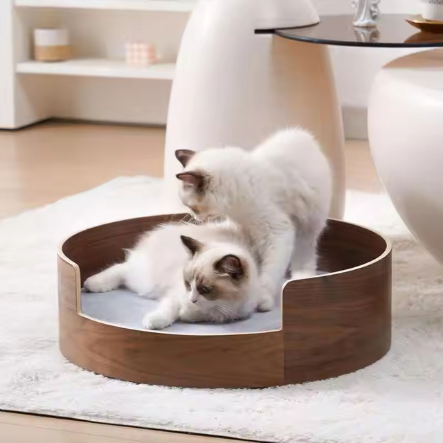 Wholesale Custom Logo Wood Pet Furniture DIY Classic Style Cat Climbing Frame Column with Wooden Pet Bed Good Cleaned Dog Bed